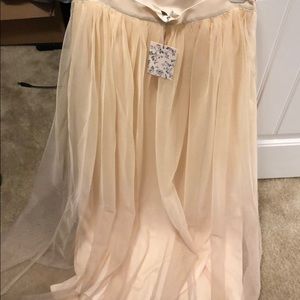 Maxi skirt with tulle overlay